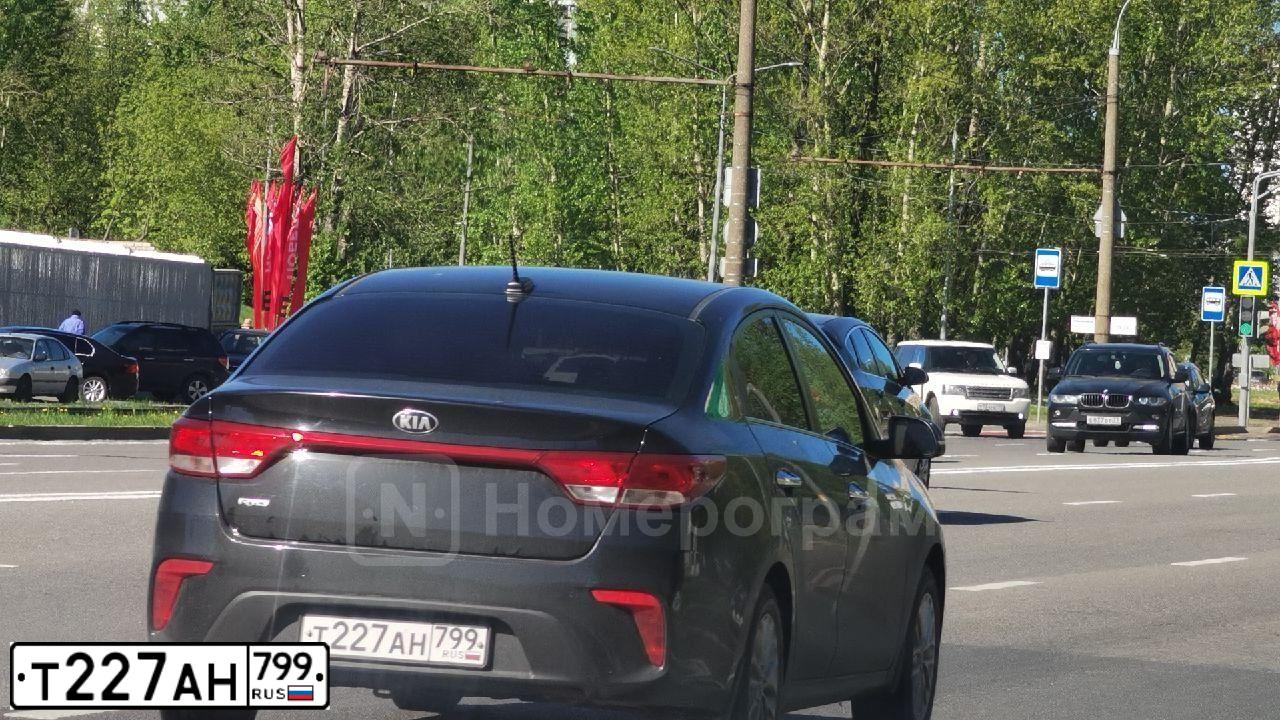 Фото автомобиля KIA RIO, 2017 — госномер М651МН35. Цвет: ЧЕРНЫЙ