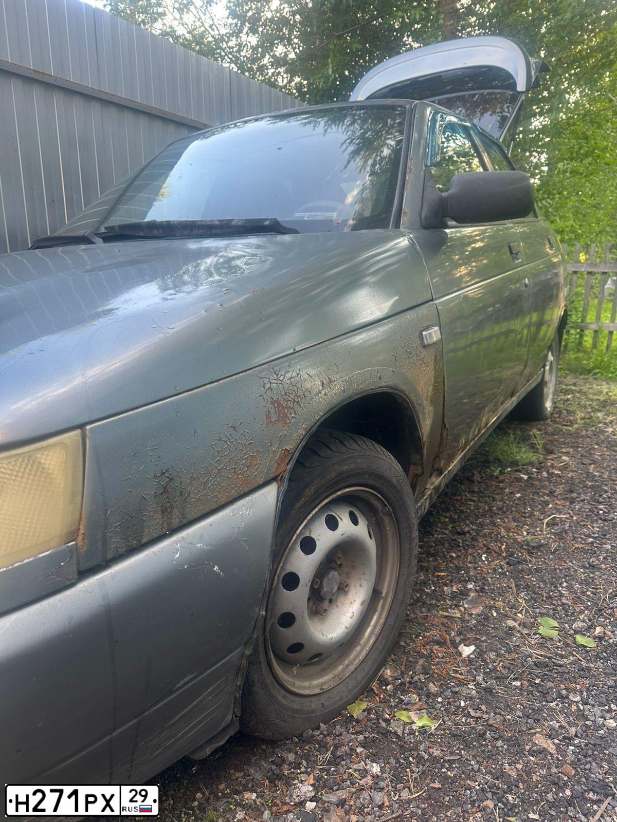 Фото автомобиля LADA 2112, 2006 — госномер Н271РК29. Цвет: ЗОЛОТИСТО ТЕМНО-ЗЕЛЕНЫЙ
