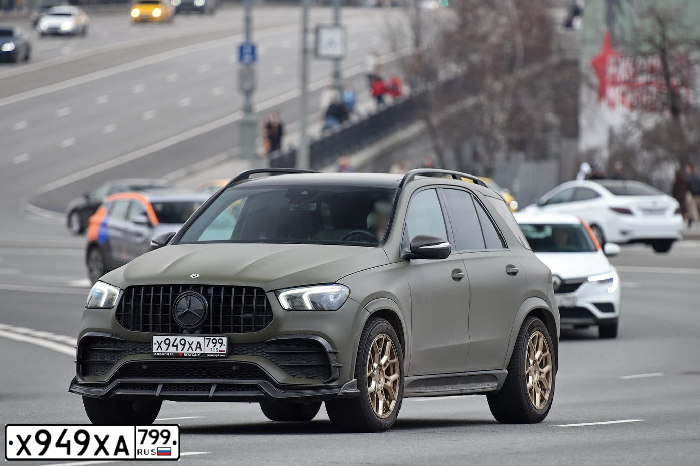 Фото автомобиля MERCEDES-BENZ ML/GLE, 2020 — госномер Е583КС180