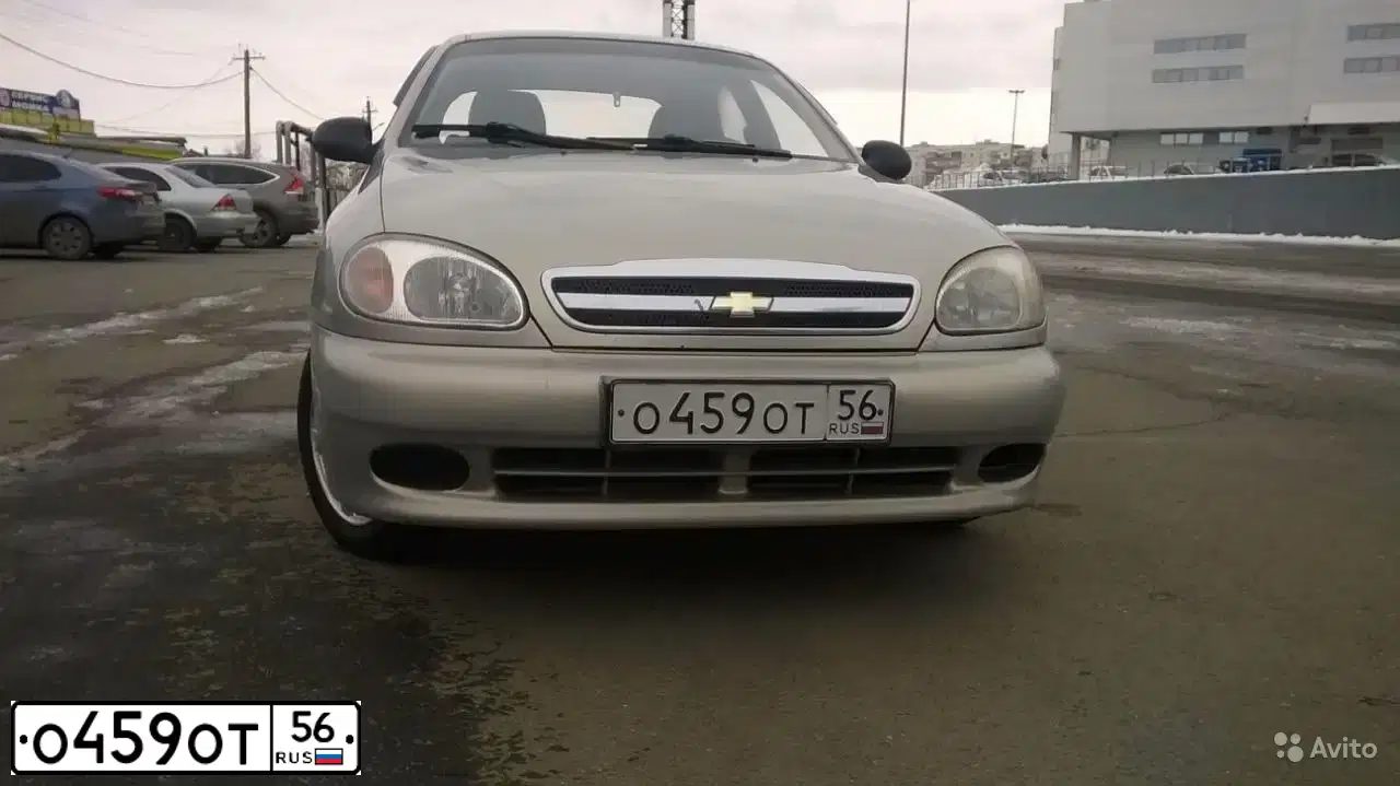 Фото автомобиля VOLKSWAGEN POLO, 2011 — госномер Н770НН54. Цвет: СЕРЕБРИСТО ЖЕЛТЫЙ