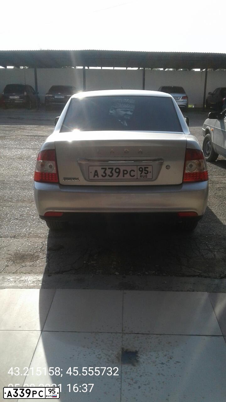 Фото автомобиля LADA PRIORA, 2007 — госномер У195ТМ05. Цвет: СВЕТЛО-СЕРЕБРИСТЫЙ МЕТАЛЛ