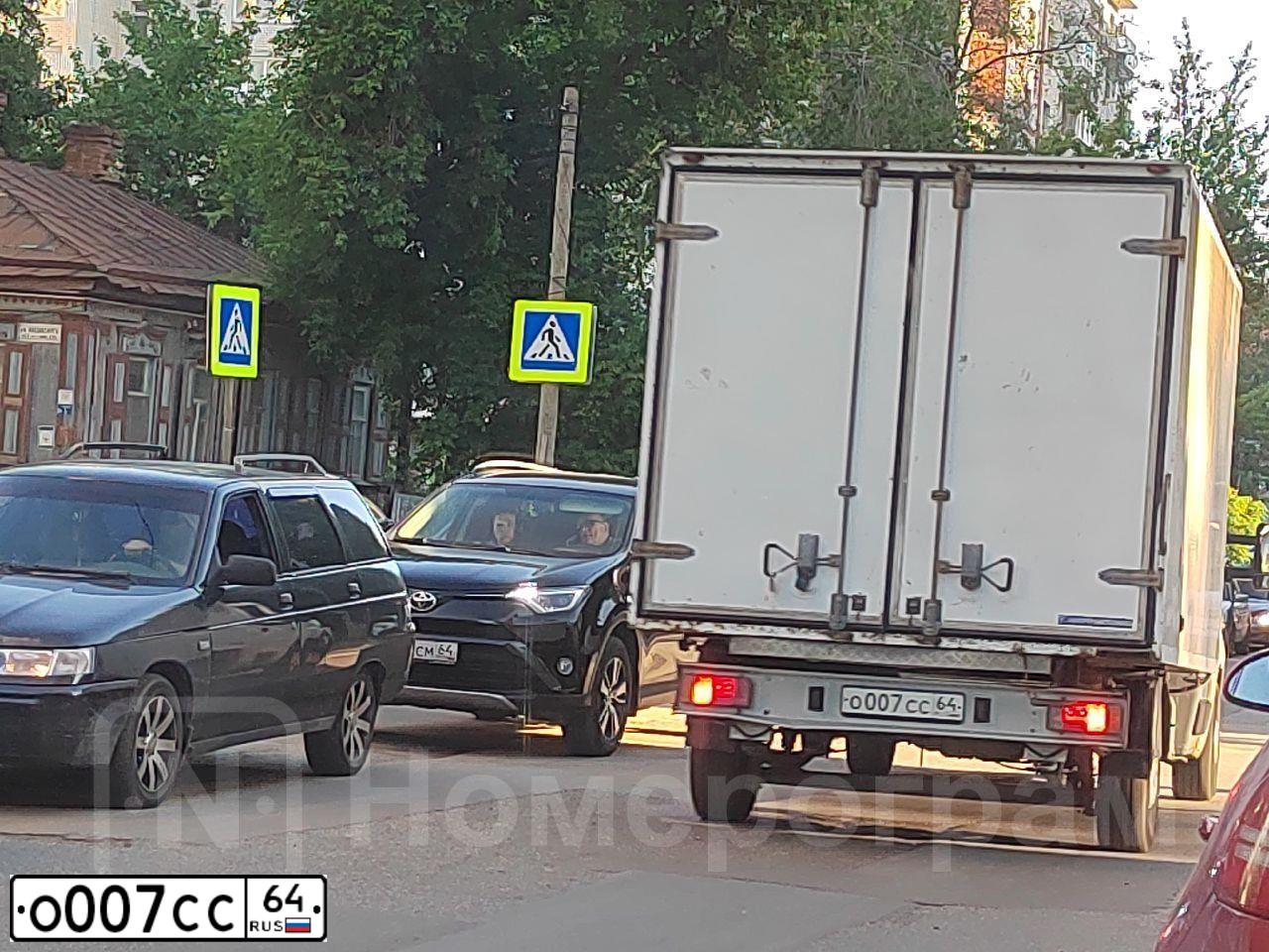 Фото автомобиля CITROEN JUMPER, 2012 — госномер Е170МЕ164. Цвет: Белый
