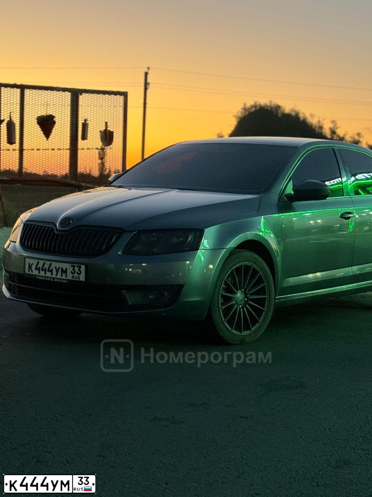 Фото автомобиля SKODA OCTAVIA, 2014 — госномер К444УМ33. Цвет: СЕРЫЙ ТЕМНЫЙ
