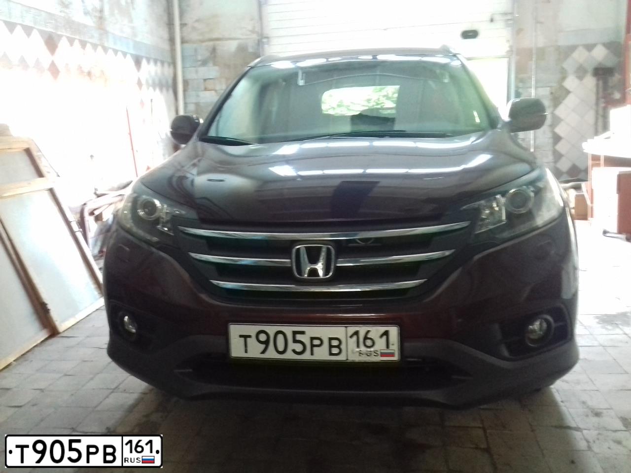 Фото автомобиля HONDA CR-V, 2013 — госномер Т905РВ161. Цвет: Коричневый