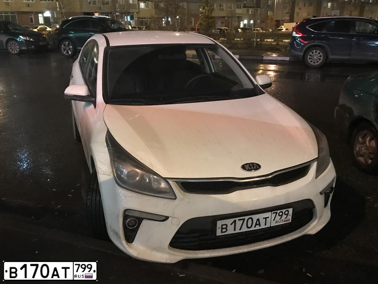 Фото автомобиля KIA RIO, 2017 — госномер Х782РН193. Цвет: БЕЛЫЙ