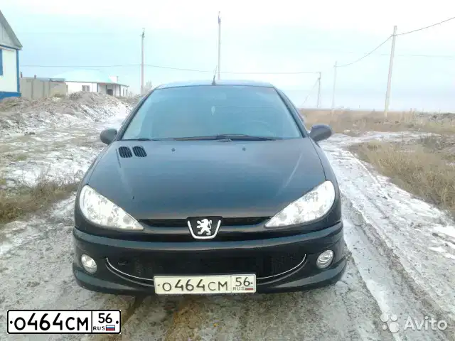 Фото автомобиля PEUGEOT 206, 2007 — госномер О464СМ56. Цвет: ЧЕРНЫЙ
