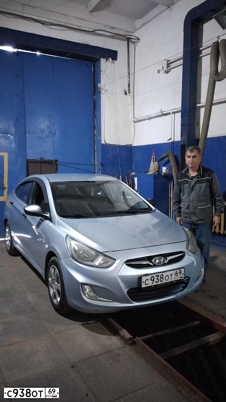 Фото автомобиля HYUNDAI SOLARIS, 2012 — госномер С938ОТ69. Цвет: Серо-голубой