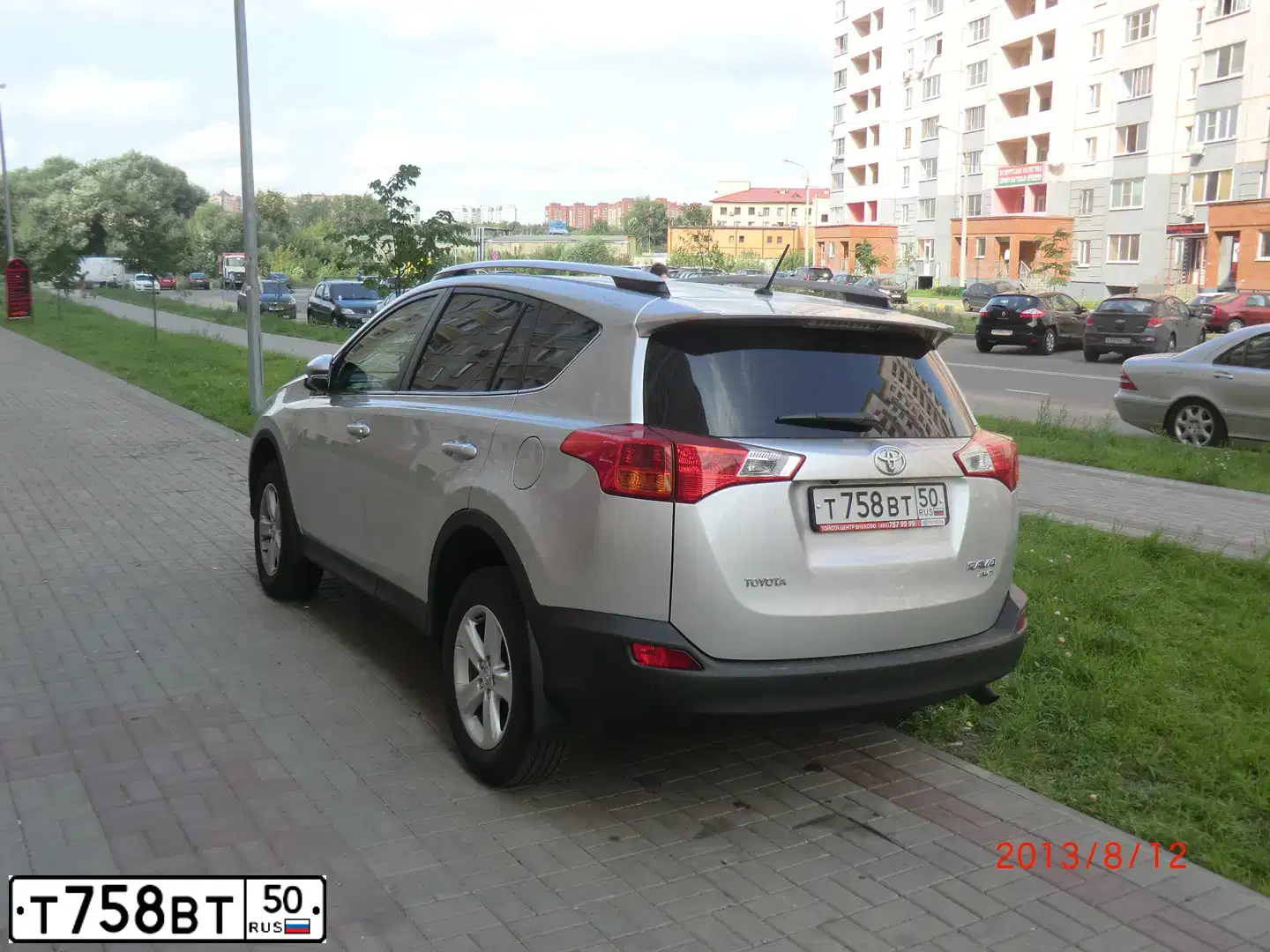 Фото автомобиля VAZ 2105 LADA, 1989 — госномер Т758ВТ50. Цвет: БЕЛЫЙ