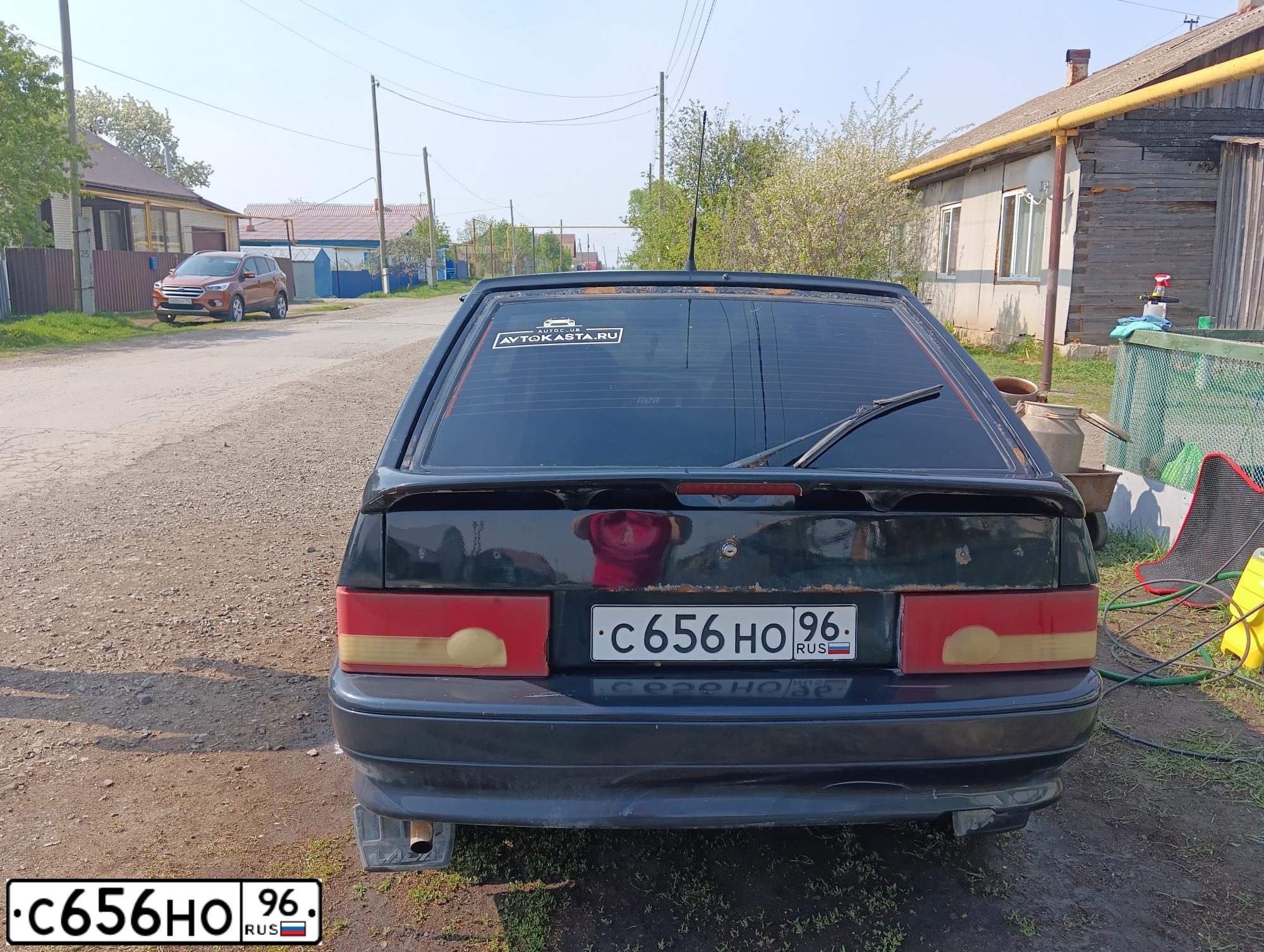 Фото автомобиля LADA 2114 SAMARA, 2009 — госномер С656НО96. Цвет: Сине-Черный