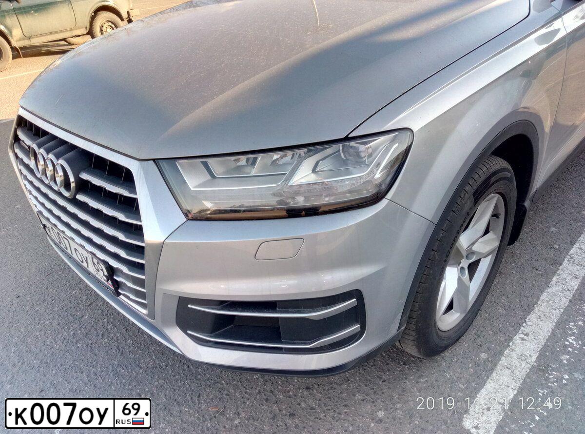 Фото автомобиля AUDI Q7, 2015 — госномер У275ВС790. Цвет: Серебристый