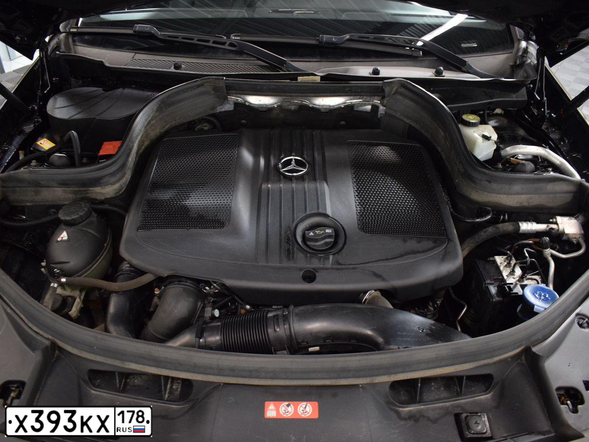 Фото автомобиля TOYOTA RAV4, 2007 — госномер Е875ЕА198. Цвет: ЧЕРНЫЙ