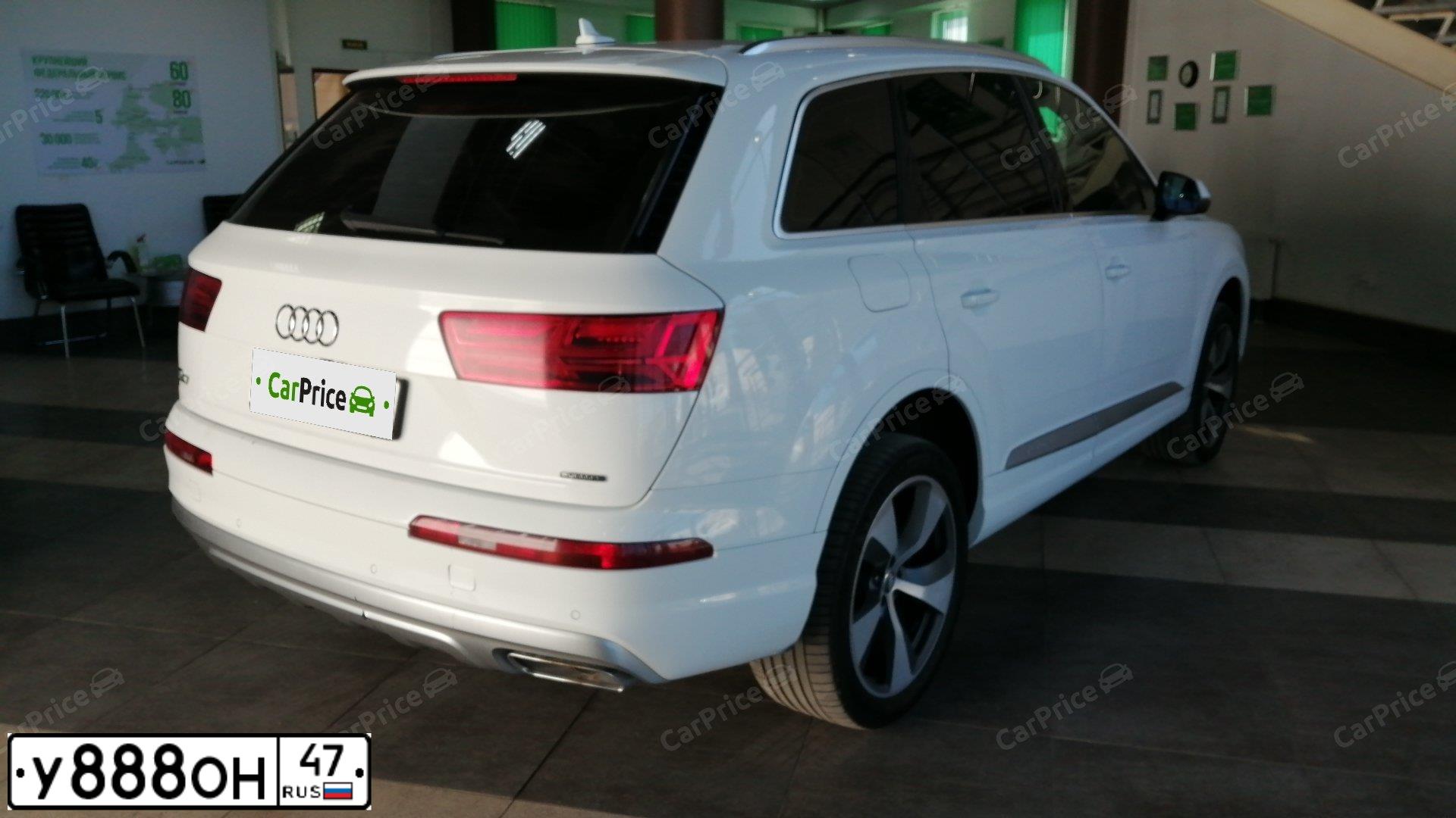 Фото автомобиля AUDI Q7, 2019 — госномер К027ВХ147. Цвет: Белый