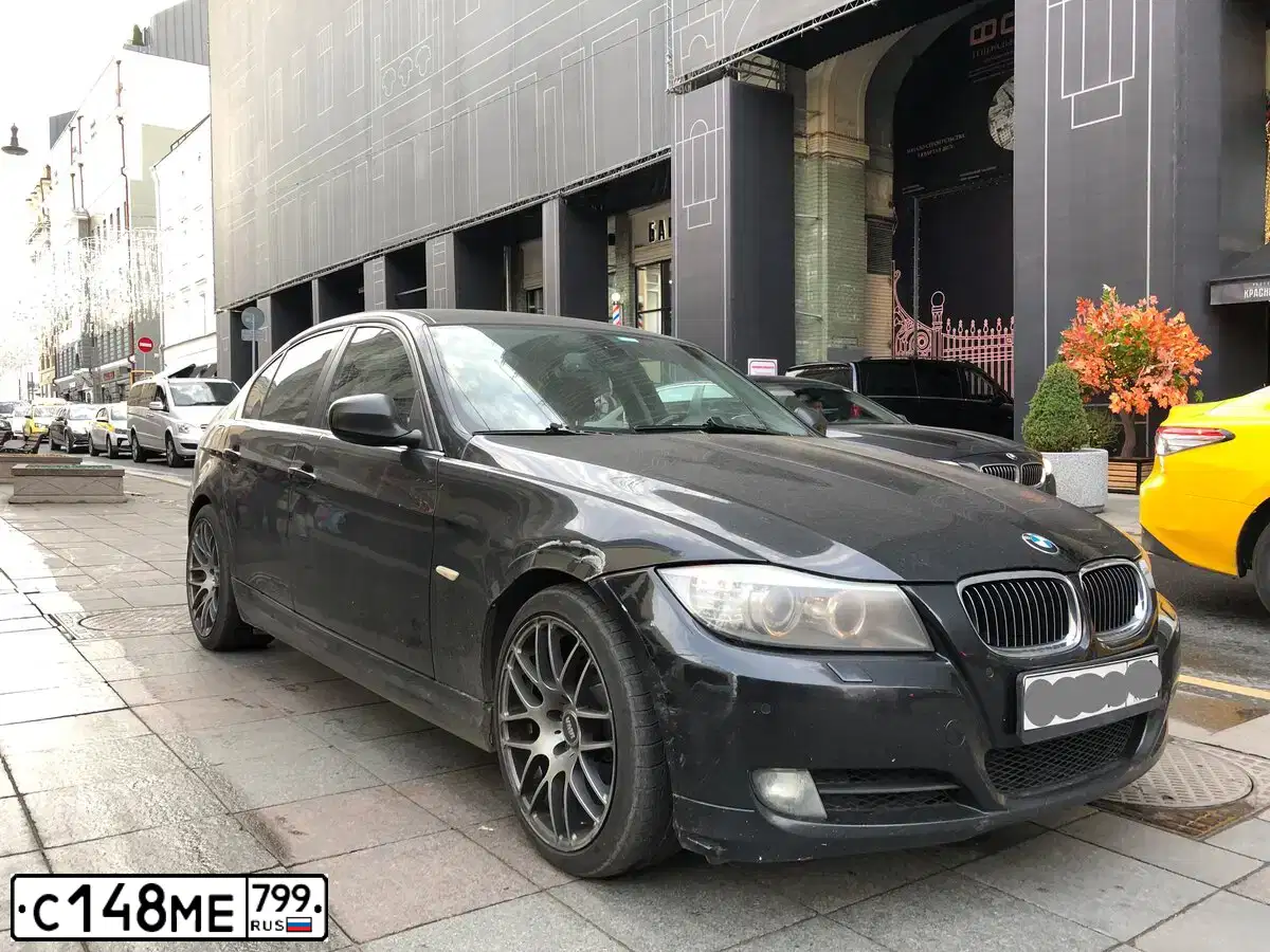Фото автомобиля BMW SERIE 3, 2009 — госномер С148МЕ799. Цвет: ЧЕРНЫЙ