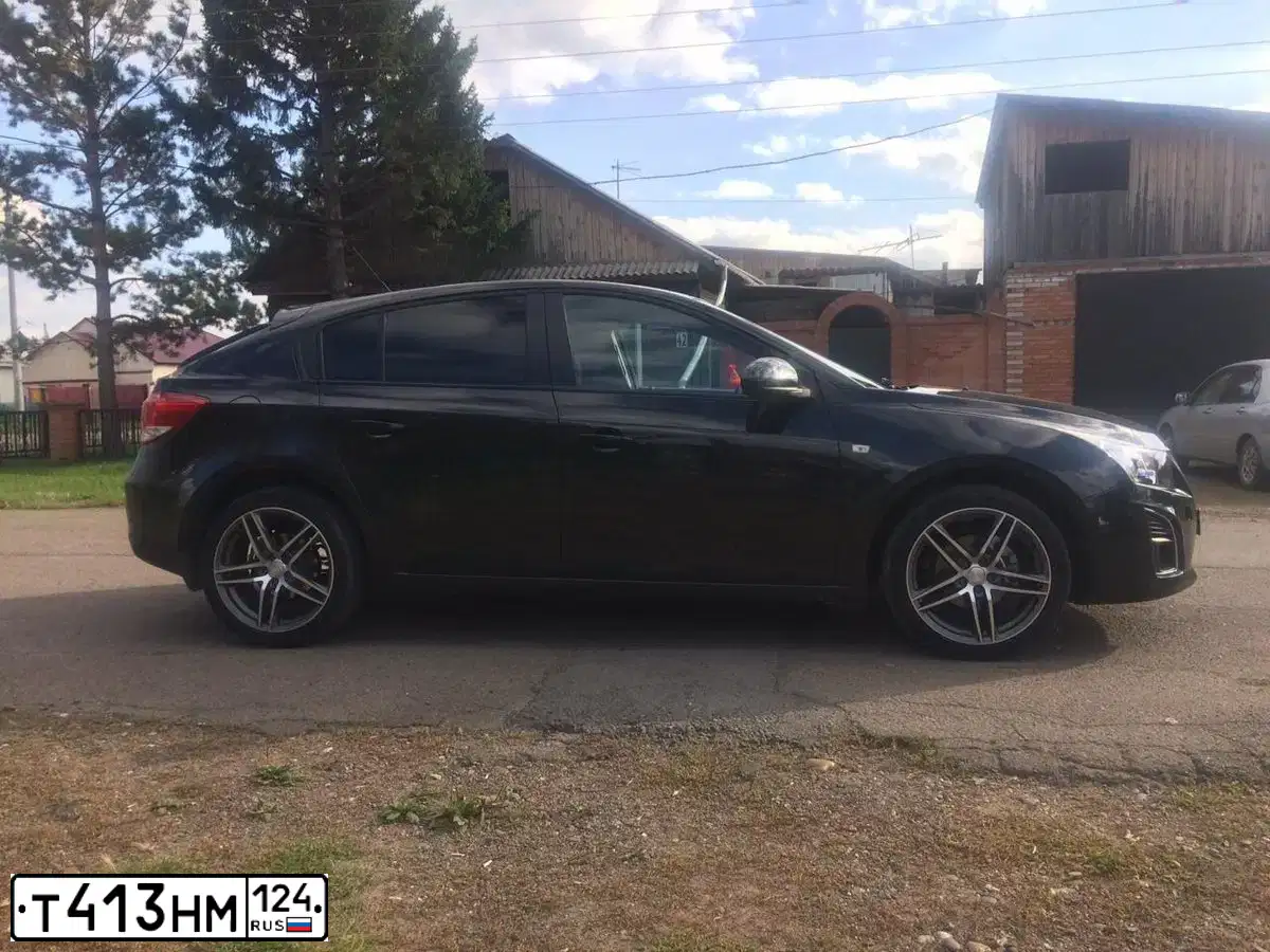 Фото автомобиля CHEVROLET CRUZE, 2012 — госномер Н901КС138. Цвет: ЧЕРНЫЙ