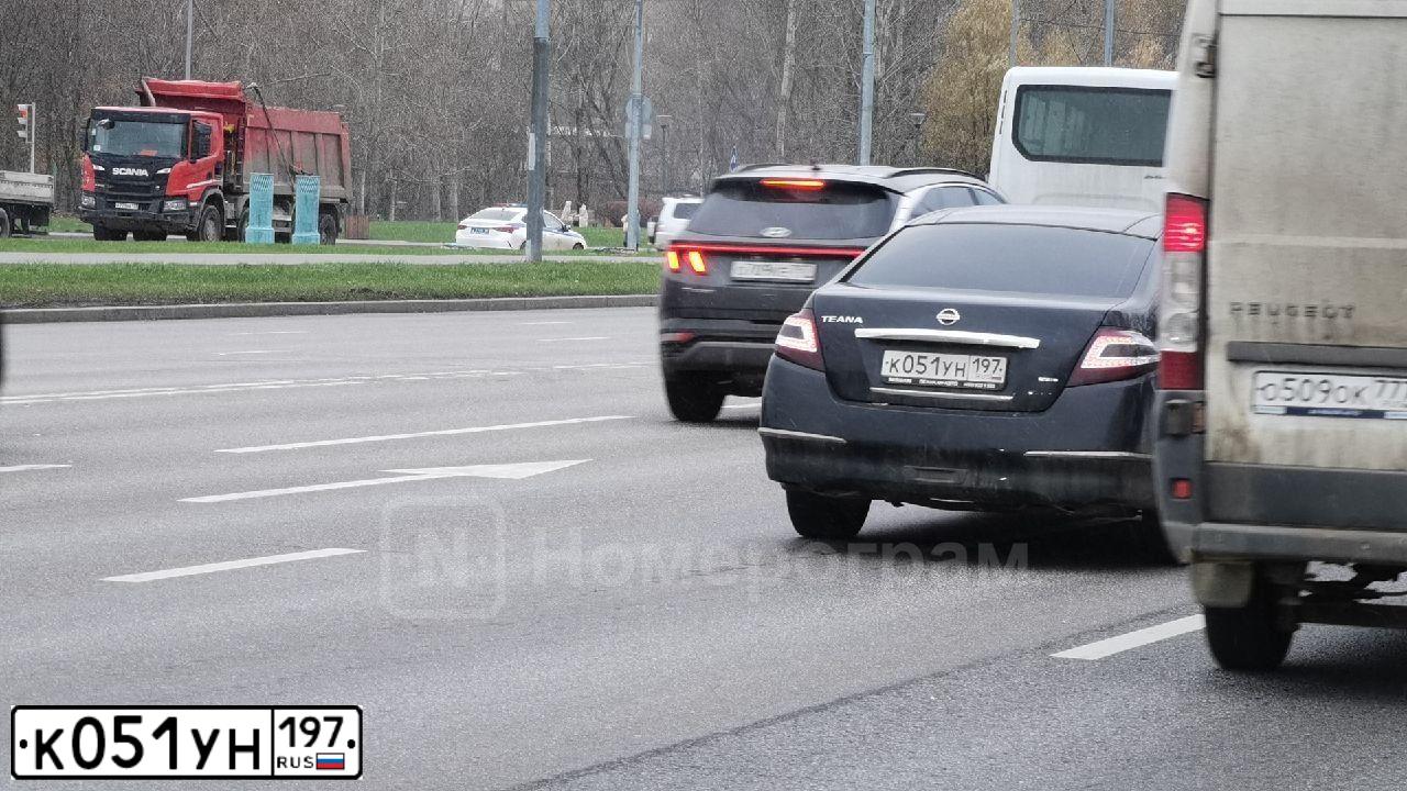 Фото автомобиля NISSAN TEANA, 2012 — госномер А568ХХ33