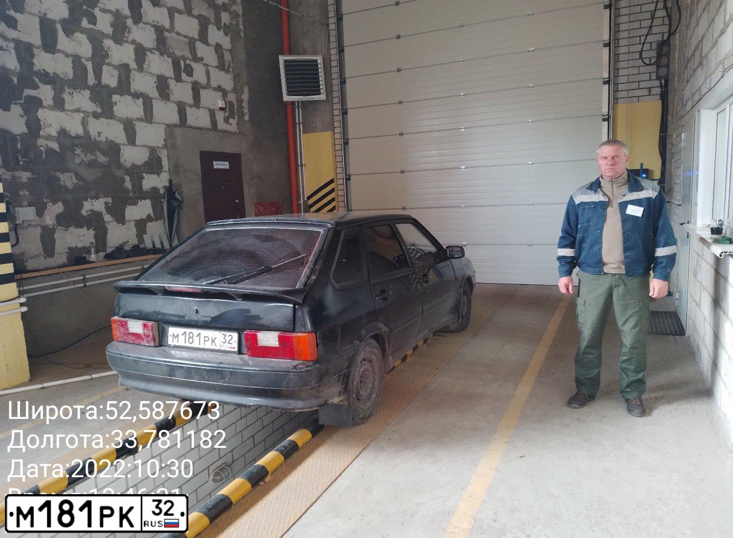 Фото автомобиля LADA 2114 SAMARA, 2008 — госномер М181РК32. Цвет: ГРАФИТОВЫЙ МЕТАЛЛИК