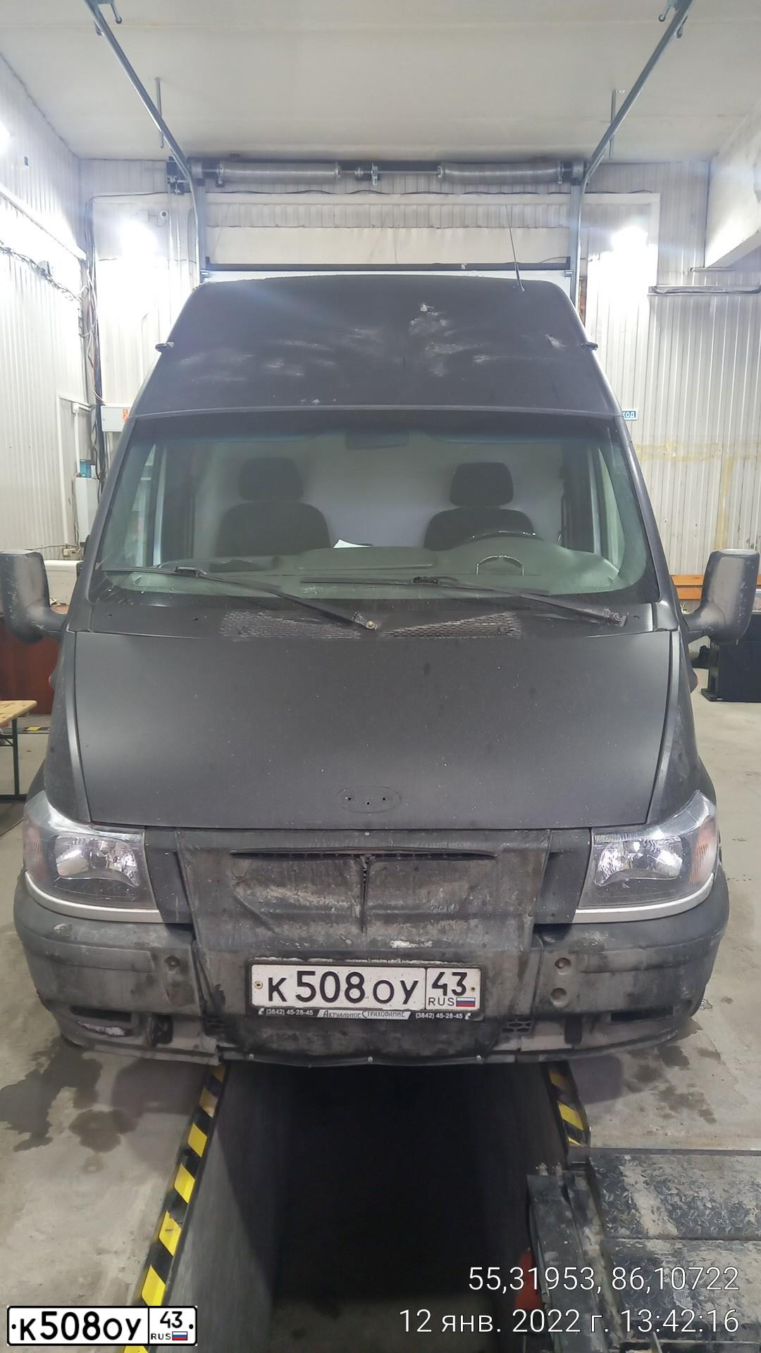 Фото автомобиля FORD TRANSIT, 2005 — госномер В540ТО177. Цвет: СЕРЕБРИСТЫЙ