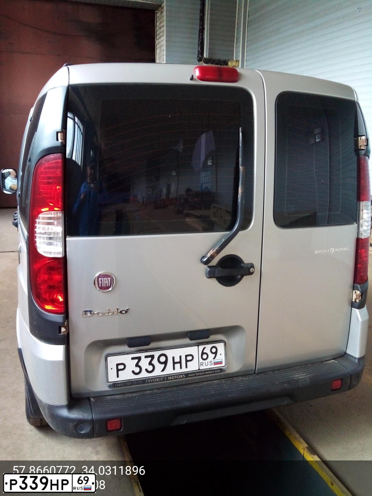 Фото автомобиля FIAT DOBLO, 2010 — госномер А929СМ51