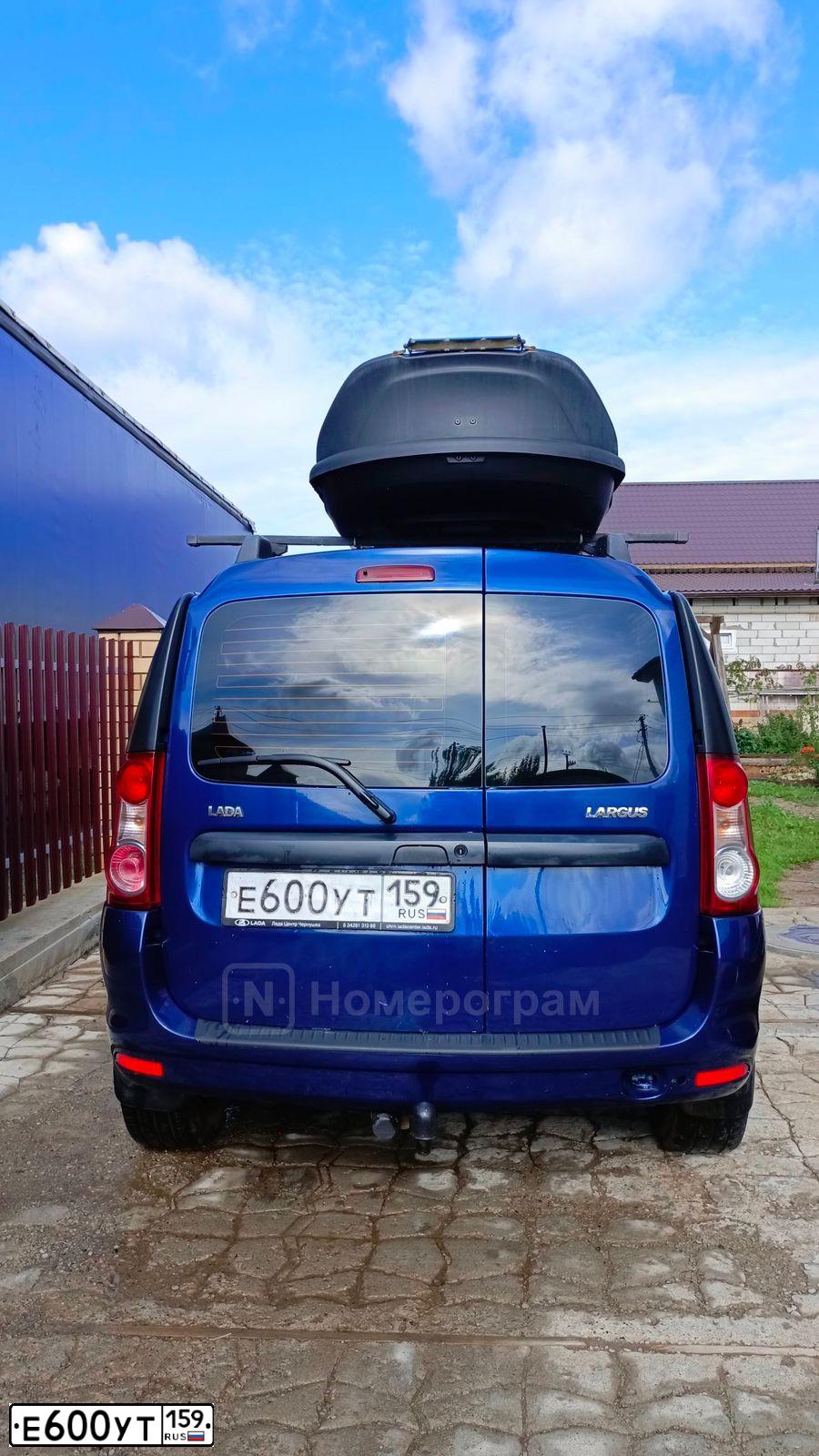 Фото автомобиля LADA LARGUS, 2014 — госномер Е600УТ159. Цвет: синий