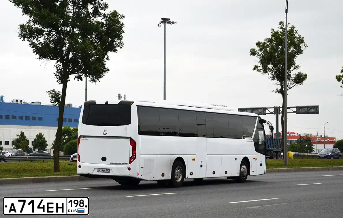 Фото автомобиля GOLDEN DRAGON XML, 2018 — госномер О320НУ29. Цвет: Белый