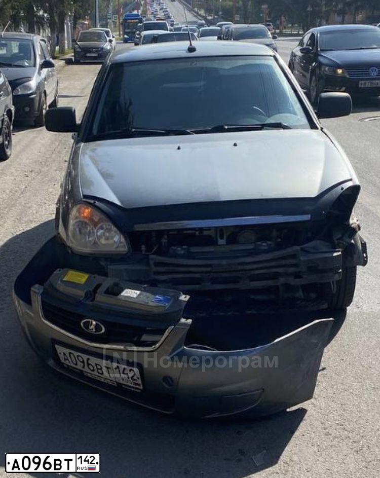 Фото автомобиля LADA 2172 PRIORA, 2014 — госномер А096ВТ142. Цвет: синий