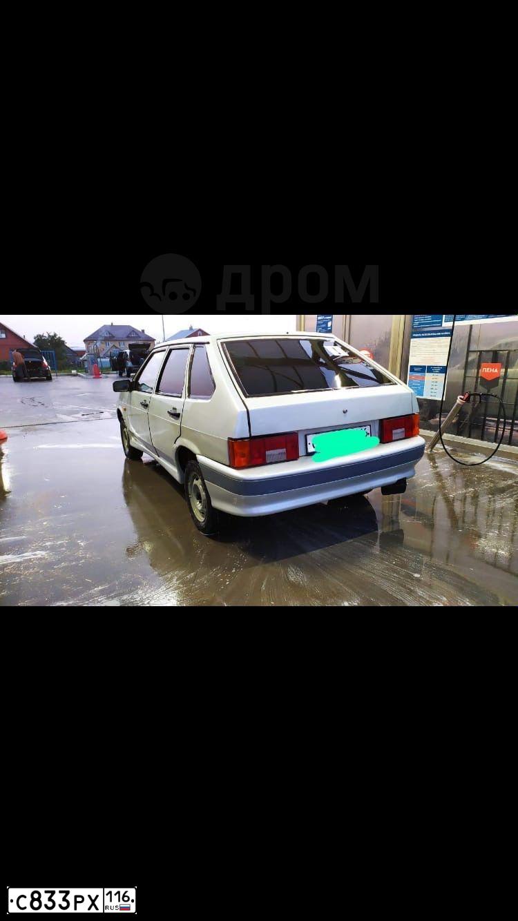 Фото автомобиля LADA 2114 SAMARA, 2004 — госномер С833РХ116. Цвет: МОЛОЧНО-БЕЛЫЙ СЕРЕБРИСТЫЙ