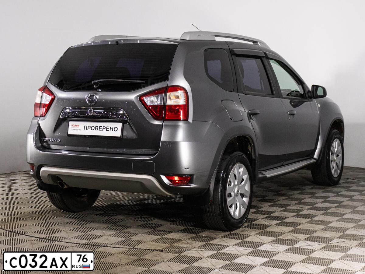 Фото автомобиля НИССАН TERRANO, 2017 — госномер Е977НН147. Цвет: СЕРЫЙ