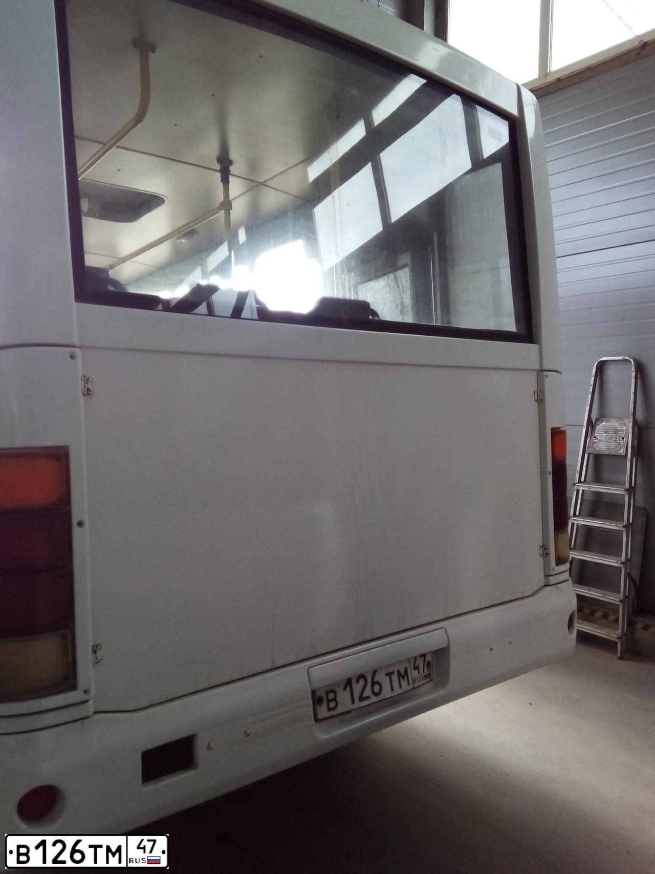 Фото автомобиля PAZ 3204, 2012 — госномер В126ТМ47. Цвет: Белый