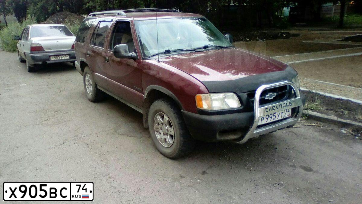 Фото автомобиля DAEWOO NEXIA, 2000 — госномер Х905ВС74. Цвет: СВЕТЛО-СЕРЫЙ