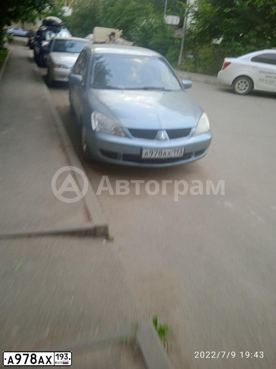 Фото автомобиля MITSUBISHI LANCER, 2006 — госномер А978АХ193. Цвет: СВЕТЛО-СЕРО-ЗЕЛЕНЫЙ