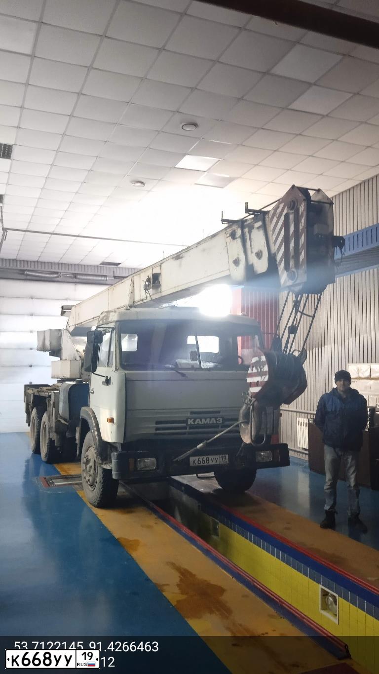 Фото автомобиля KAMAZ 55111 /6X4/, 2003 — госномер К668УУ19