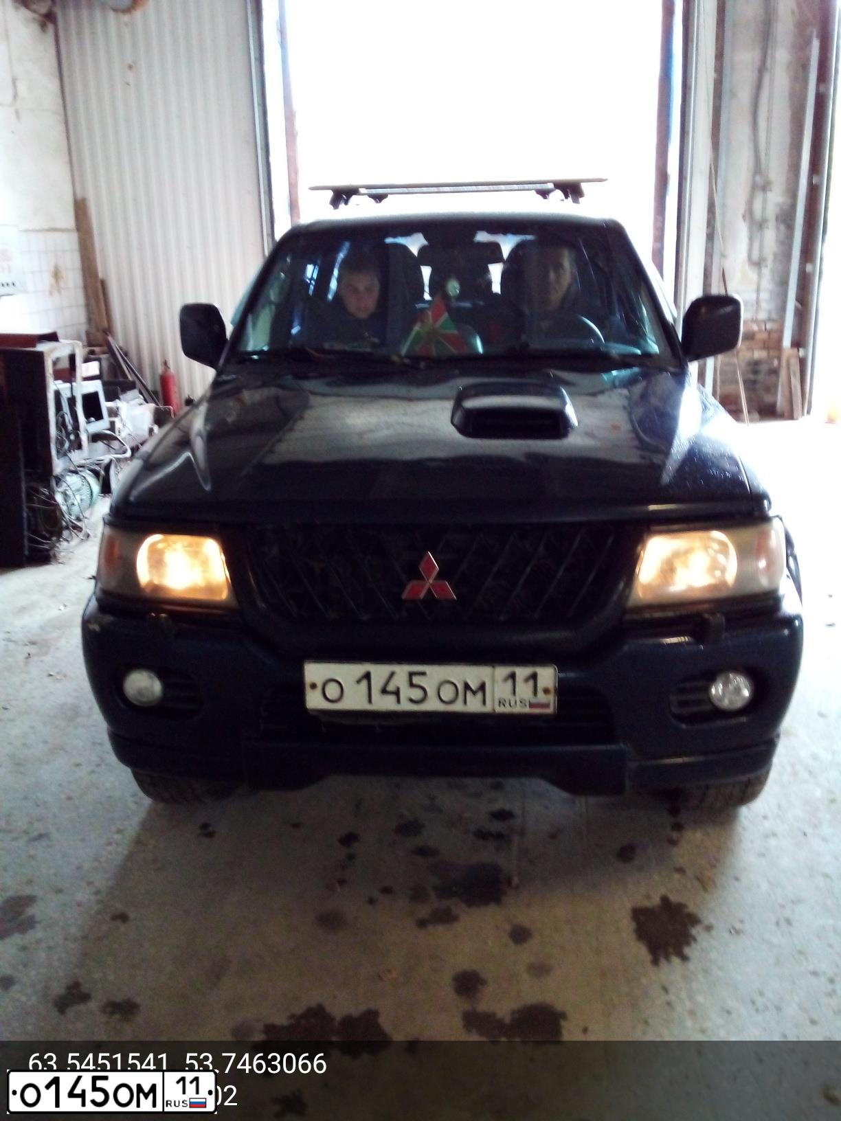 Фото автомобиля MITSUBISHI PAJERO SPORT, 2001 — госномер Н555УВ99. Цвет: СИНИЙ