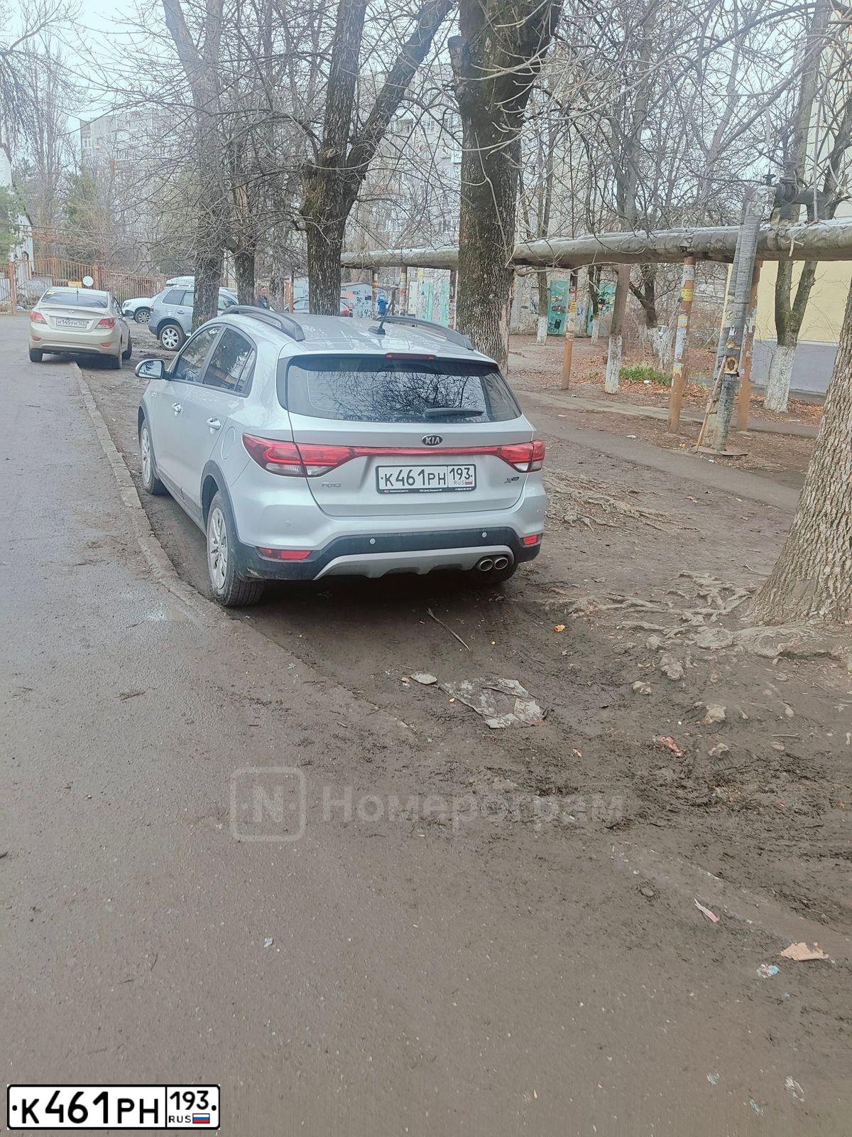 Фото автомобиля KIA RIO, 2018 — госномер К461РН193. Цвет: СЕРЕБРИСТЫЙ