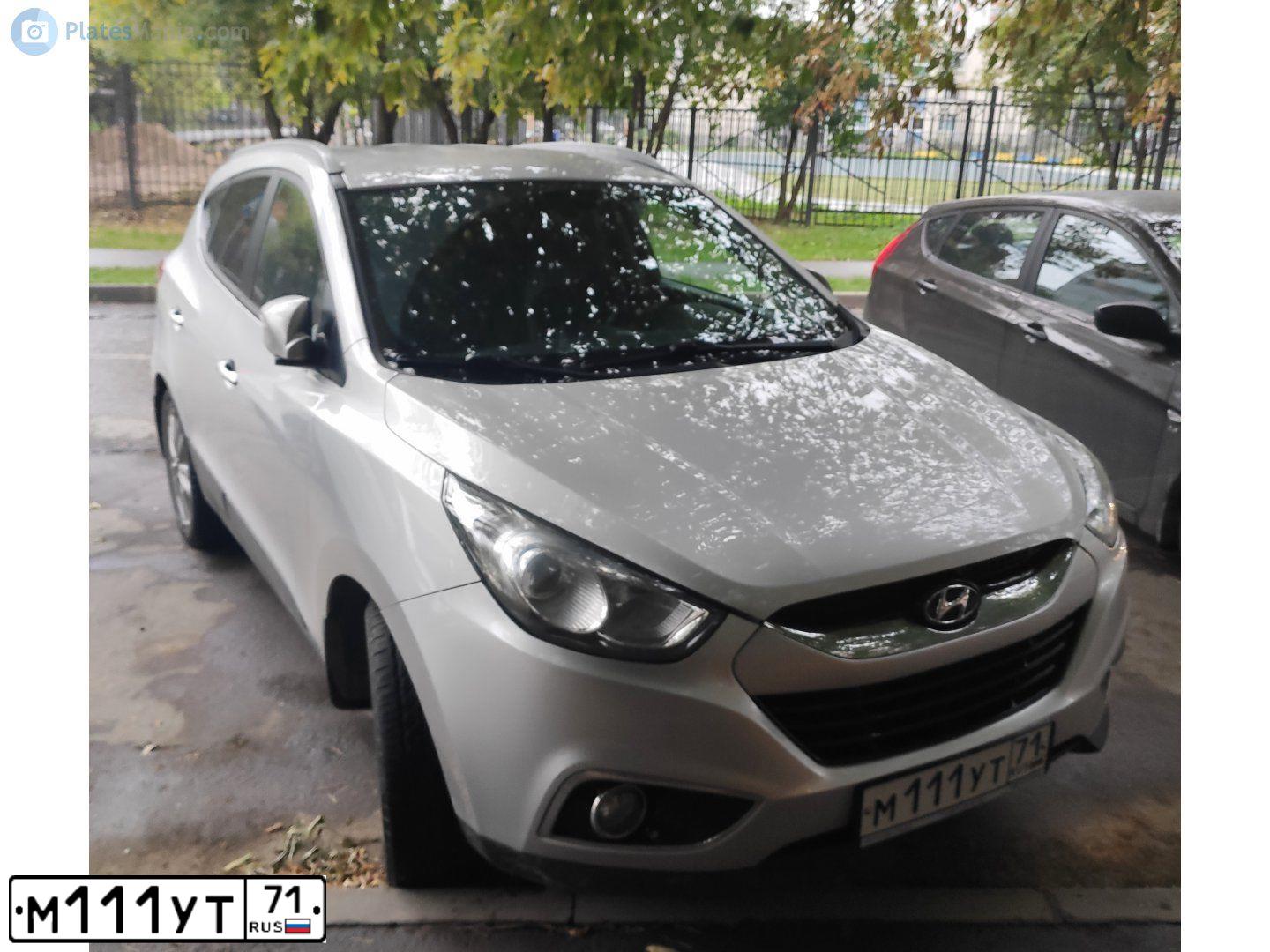 Фото автомобиля HYUNDAI IX35, 2011 — госномер М111УТ71. Цвет: Серебристый