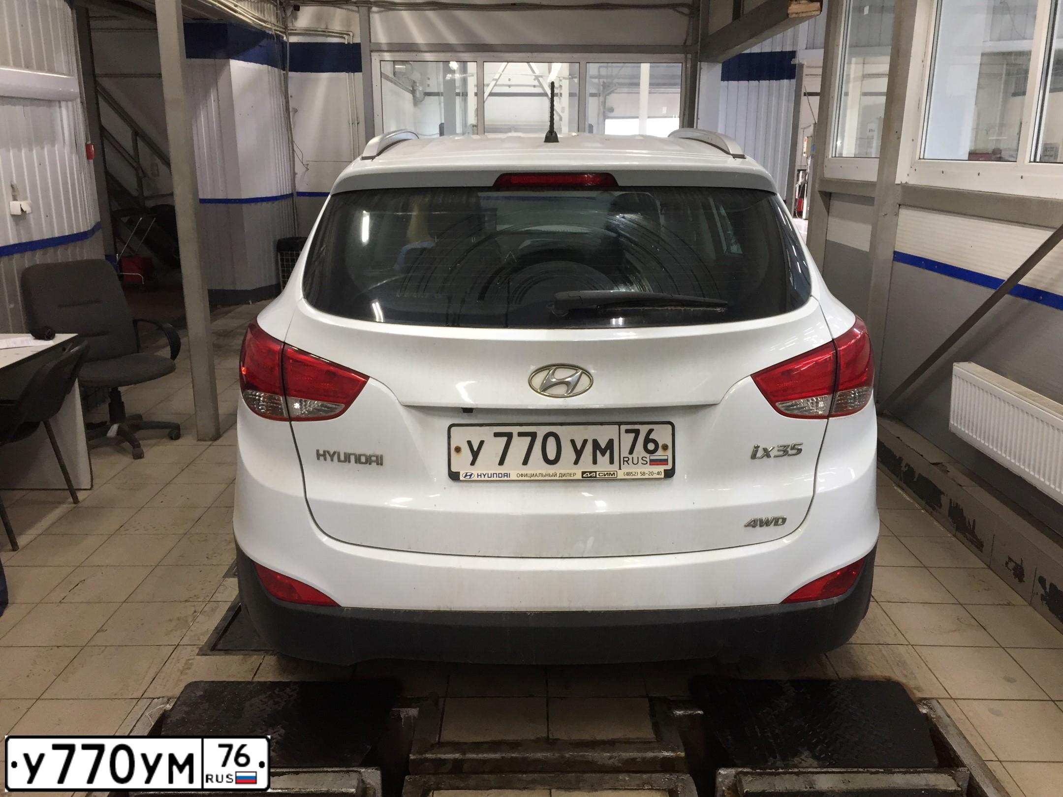 Фото автомобиля HYUNDAI IX35, 2011 — госномер У770УМ76. Цвет: БЕЛЫЙ
