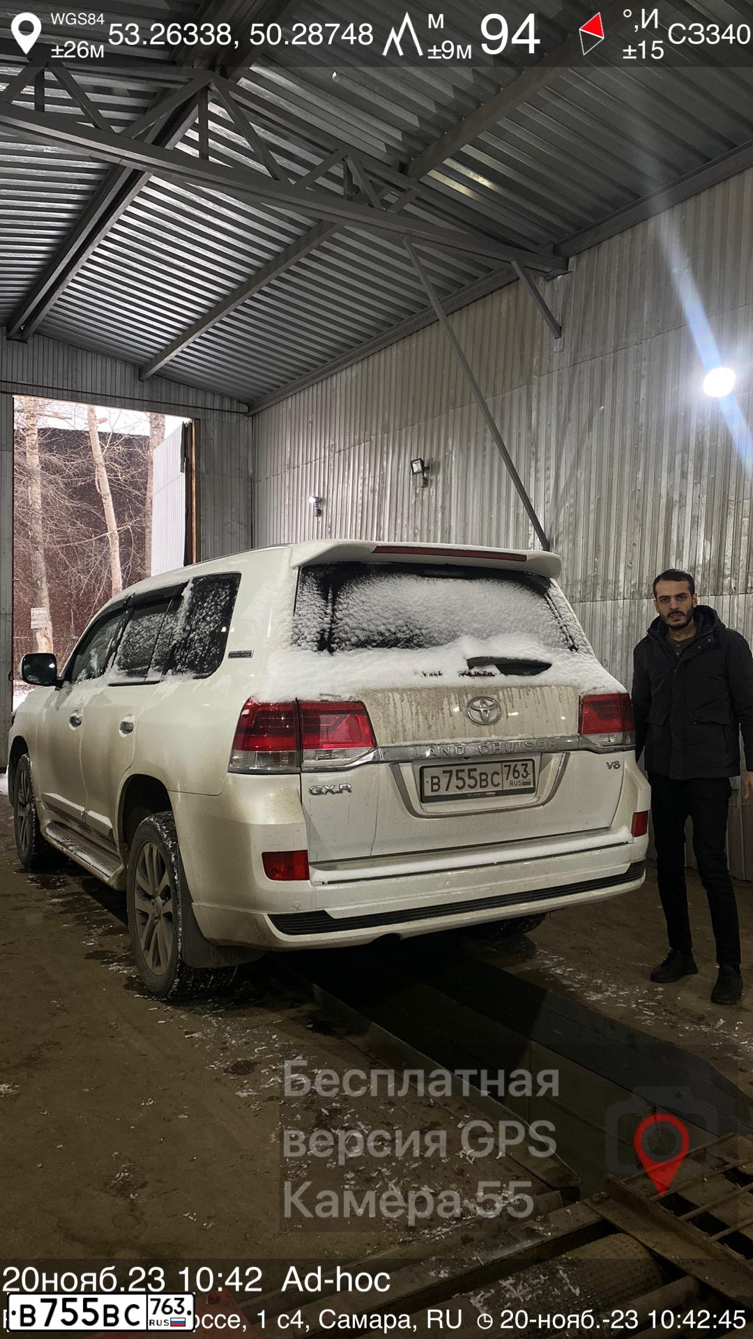 Фото автомобиля TOYOTA LANDCRUISER, 2010 — госномер О171ТХ163. Цвет: Белый