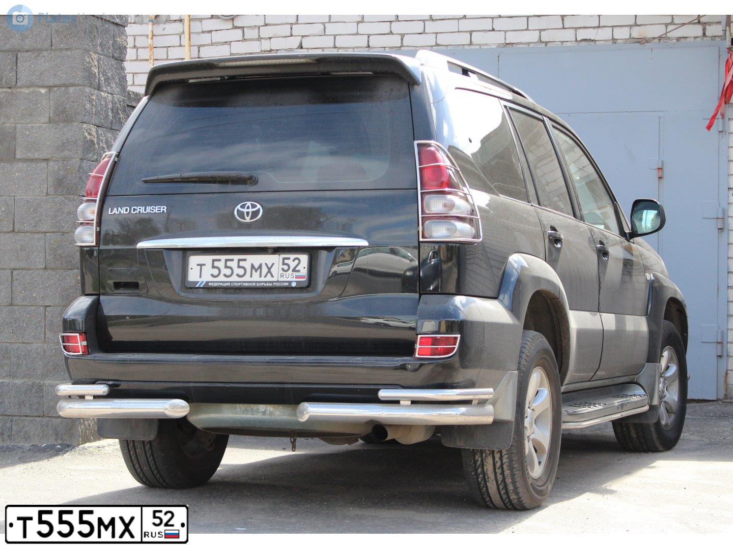 Фото автомобиля TOYOTA LANDCRUISER, 2007 — госномер Т555МХ52. Цвет: ЧЕРНЫЙ