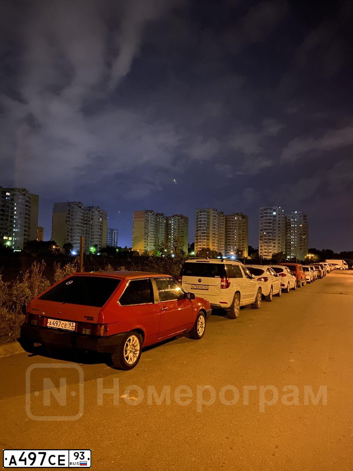 Фото автомобиля LADA 2108, 1993 — госномер Т948СЕ193