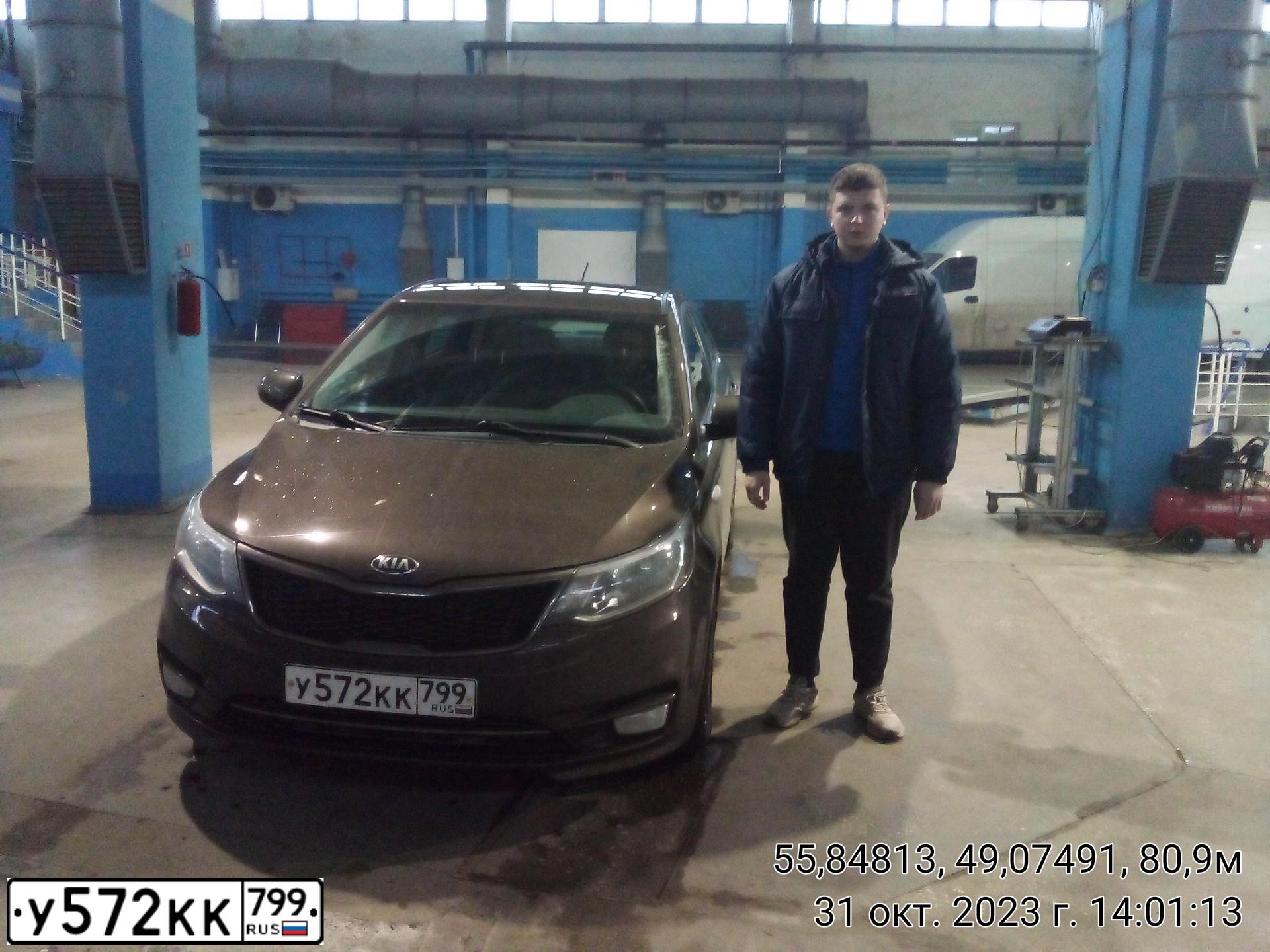 Фото автомобиля KIA RIO, 2016 — госномер М280ХМ716. Цвет: Коричневый