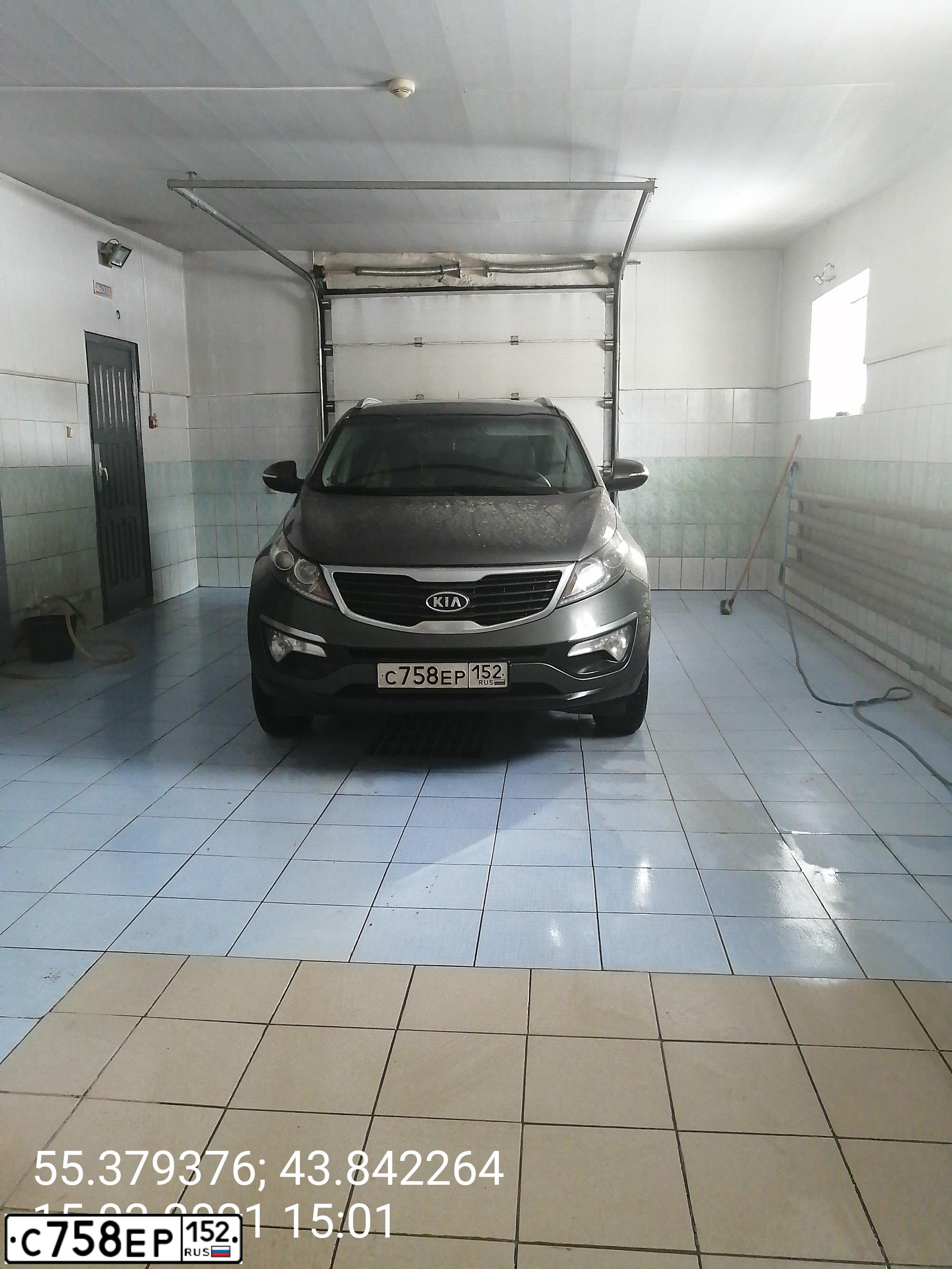 Фото автомобиля KIA SPORTAGE, 2012 — госномер Т490ОМ152. Цвет: СЕРЫЙ