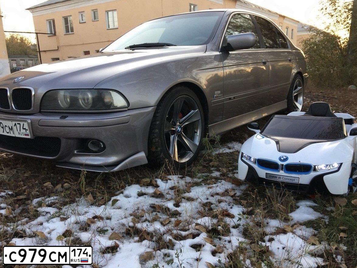 Фото автомобиля BMW 540I, 2000 — госномер С161ТМ89. Цвет: СЕРЫЙ