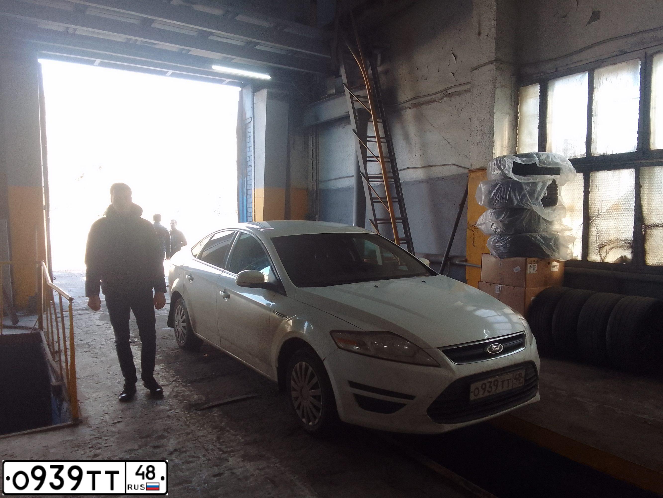 Фото автомобиля FORD MONDEO, 2012 — госномер О939ТТ48. Цвет: Белый