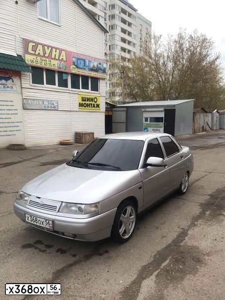 Фото автомобиля LADA 2110, 2002 — госномер Х368ОХ56. Цвет: Светло-серебристый металик