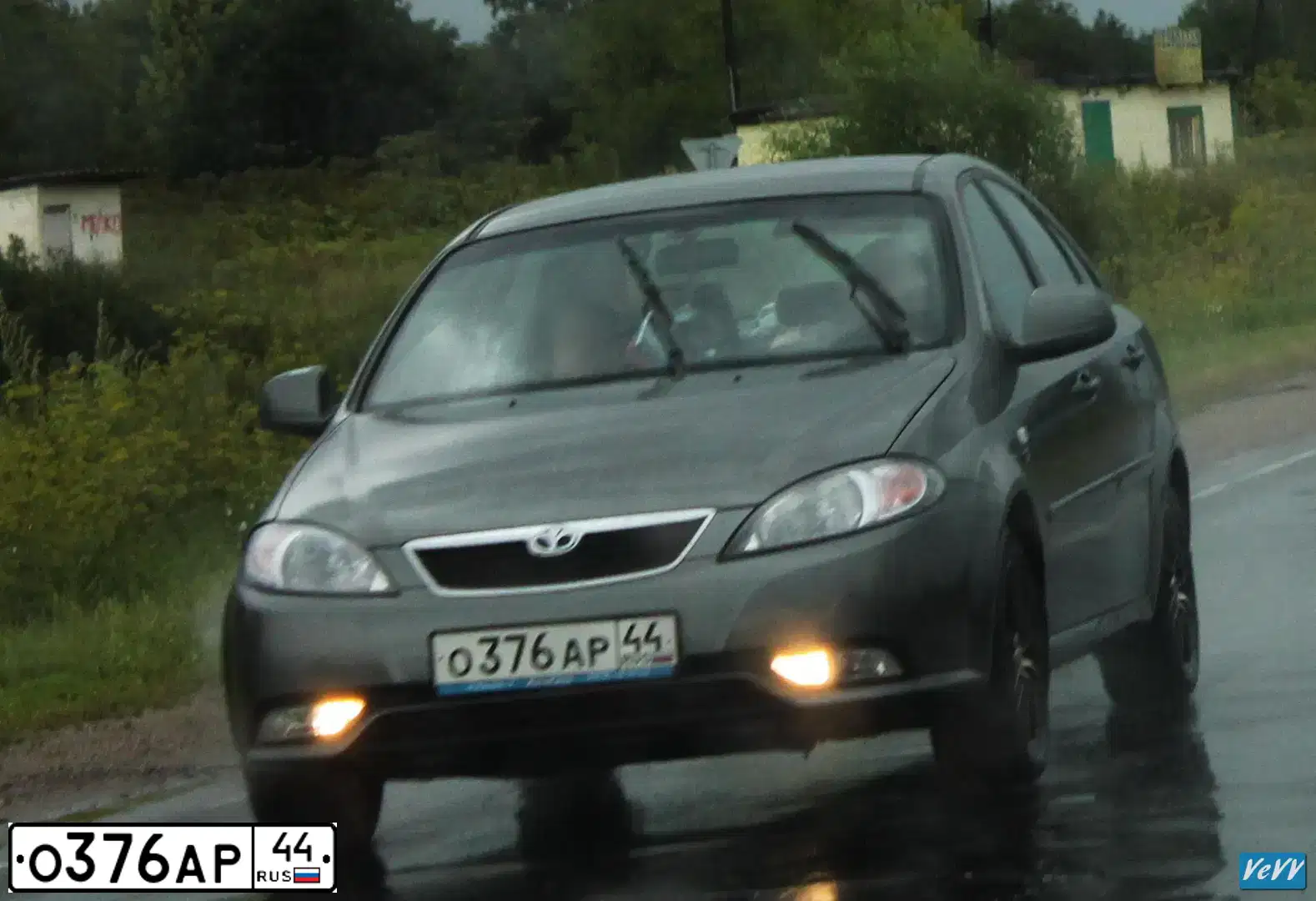 Фото автомобиля DAEWOO GENTRA, 2013 — госномер О712ТК159. Цвет: ТЕМНО-СЕРЫЙ