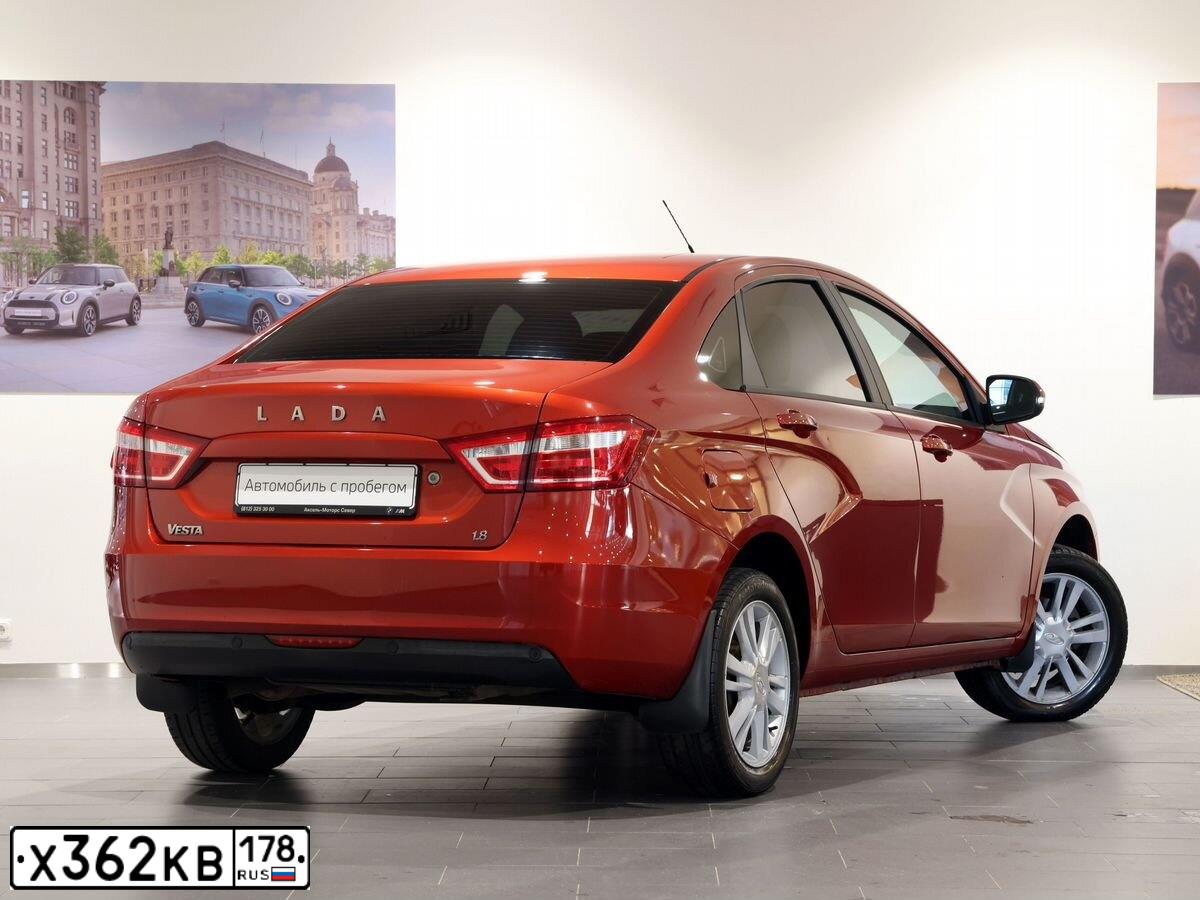 Фото автомобиля LADA VESTA, 2017 — госномер Х362КВ178. Цвет: КРАСНЫЙ