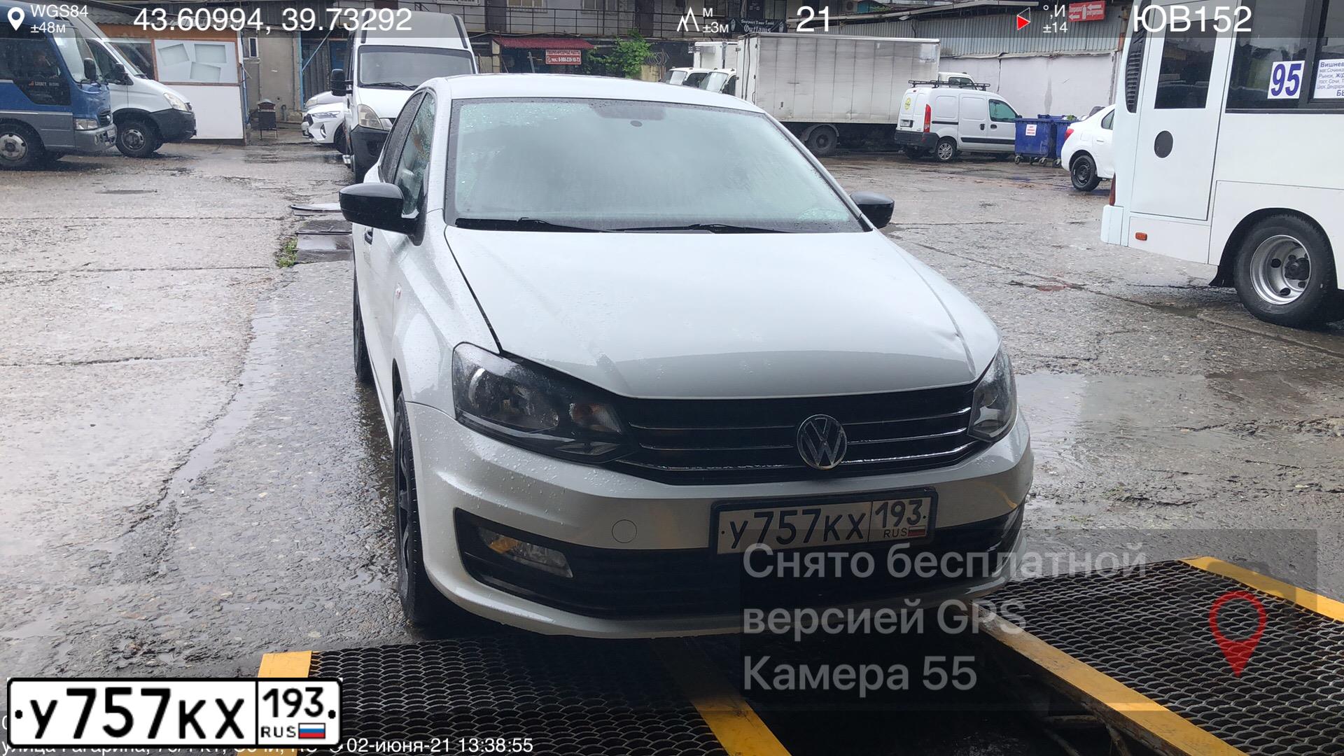 Фото автомобиля VOLKSWAGEN POLO, 2019 — госномер У757КХ193. Цвет: Белый
