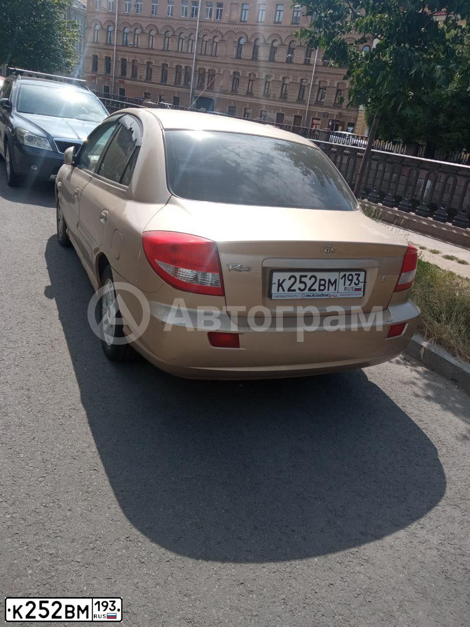 Фото автомобиля KIA RIO, 2005 — госномер К252ВМ193. Цвет: БЕЖЕВЫЙ