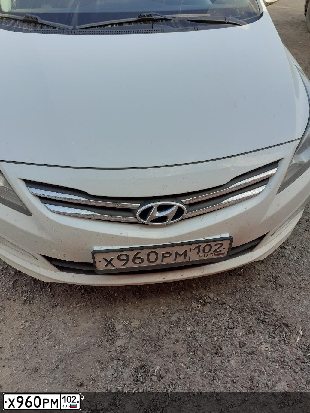 Фото автомобиля HYUNDAI SOLARIS, 2014 — госномер С102АТ102. Цвет: Белый